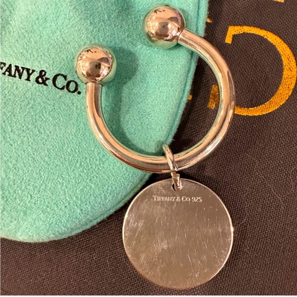 Tiffany And Co Vintage Sterling Silver Horseshoe Keyring And Circle Tag - Picture 3 of 8